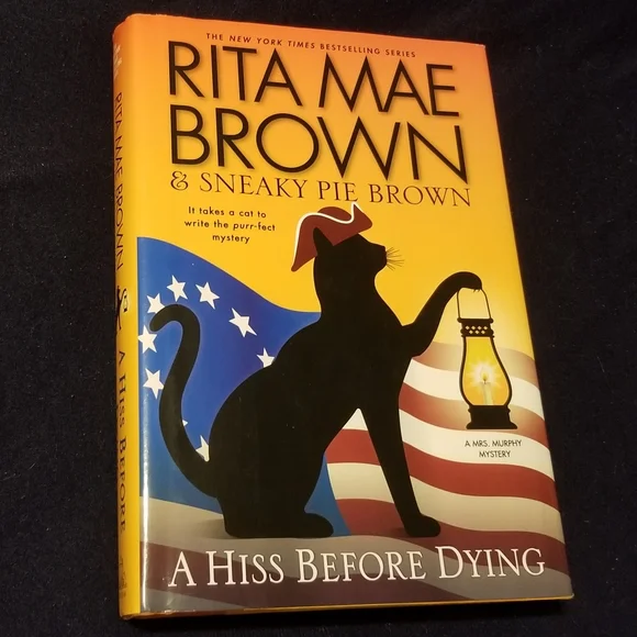 VGUC A Hiss Before Dying Mrs. Murphy mystery hardcover - Picture 1 of 11